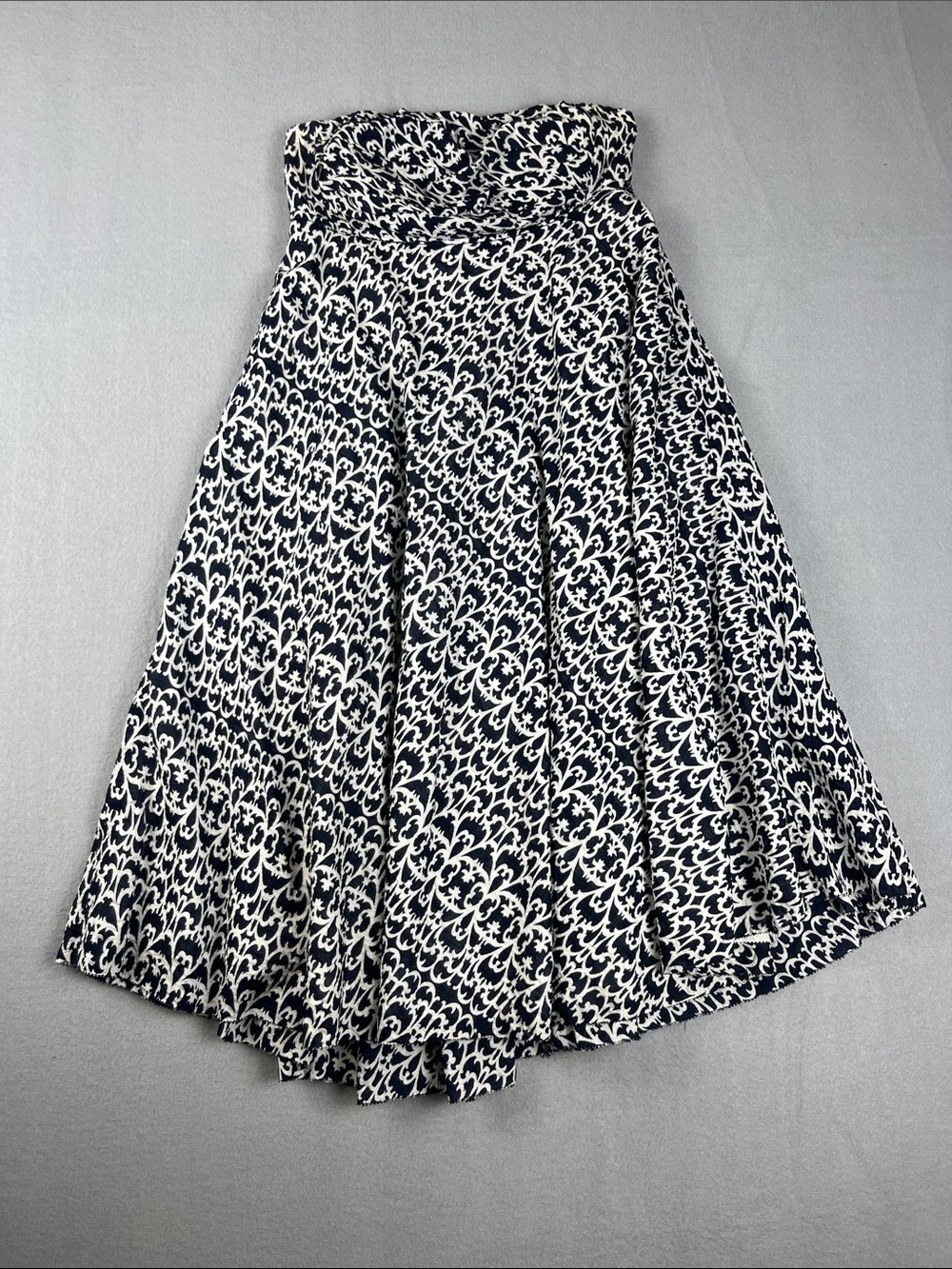 J. Crew Navy and White Sleeveless dress
Size: P4 (petite)